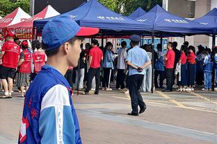 力争一胜！詹姆斯今日提前3小时到场训练 湖人目前遭3连败